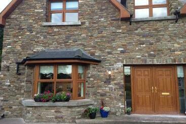 مبيت وإفطار Beechwood Lodge