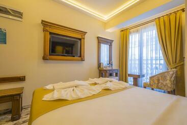 בית מלון כפרי Reis Royal