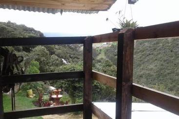 هتل روستایی Cabana En La Montana