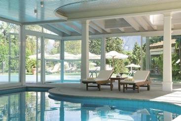 Hotel Villa Delta Suites House