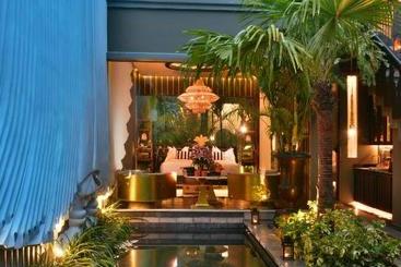 リゾートホテル Bensley Collection Pool Villas   Shinta Mani Angkor