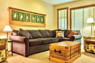 אתר נופש Snow Creek Lodge By Fernie Lodging Co