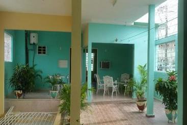 هاستل Hostal Casa Adalberto Y Gretel
