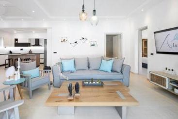 Almyriki Beach Villa