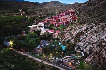 Avalon Springs By Dream Resorts