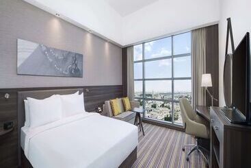 هتل Hampton By Hilton Dubai Airport