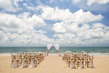 Отель The Westin Desaru Coast Resort