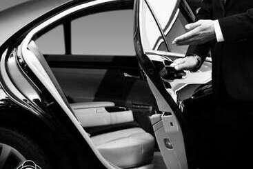 Отель Victoria Court Escarpment Pasig