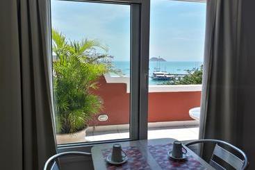 Mata Hari Apartamentos