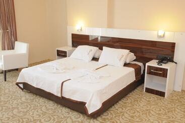 בית מלון כפרי Germanicia