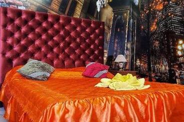 پانسیون Herzen House