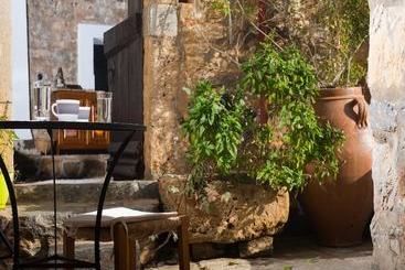 استراحتگاه Elounda Collection Houses