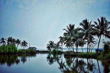 هتل Olam On The Lake