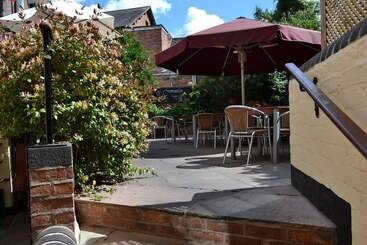 ユースホステル Cromwell S Tap House