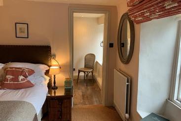 旅馆 The Red Lion Inn