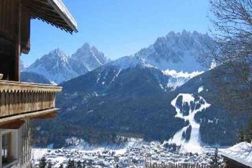 هتل Glinzhof Mountain Natur Resort Agriturismo