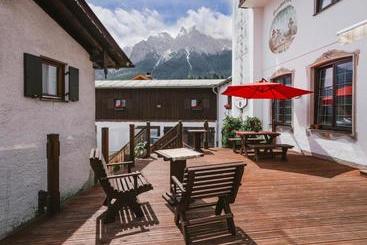 پانسیون Gasthof Höhenrain