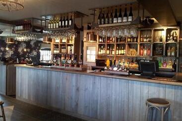 פנסיון Tafarn Y Rhos