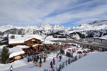 公寓式酒店 Hôtel 3 étoiles Restaurant Le Pilatus Courchevel