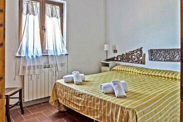 Апарт-отель Borgo Degli Aranci