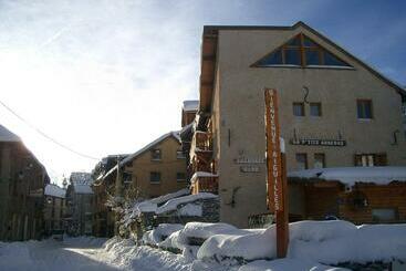 פנסיון La Ptite Auberge