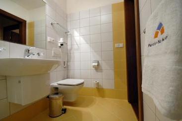 پانسیون Penzion Na Hradě