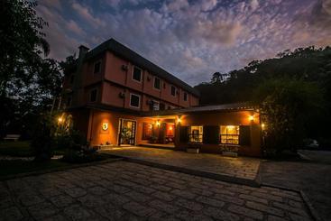 بنسيون Pousada Albergo Del Leone