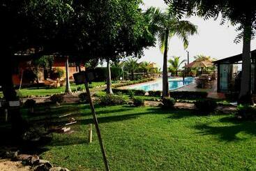 پانسیون Pousada Cultural Canto Dos Poetas