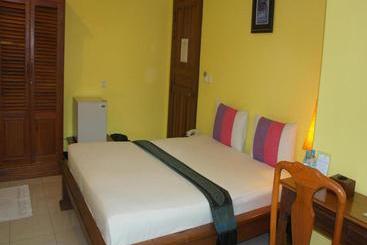 پانسیون Star Wood Inn