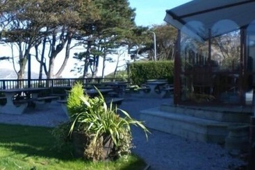 膳宿费 The Gladstone