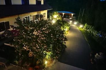 ペンション Weingut Winzerzimmer Toso