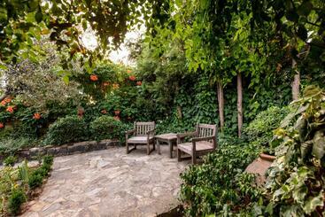 מלון דירות Begonvilla Evleri