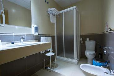 پانسیون Hostal Acueducto Los Milagros
