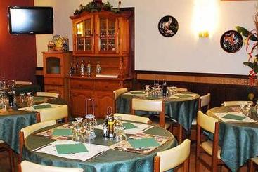 پانسیون Hostal La Barretina
