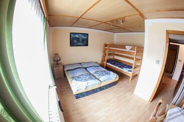 پانسیون Penzion Mona