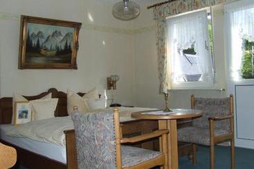 Pension Zueschener Bauernstuben