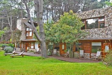 هتل آپارتمان Posada Piñen