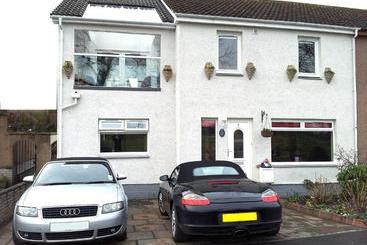 פנסיון Acer Guest House