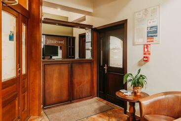 פנסיון Páva City