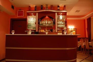 پانسیون Villa Rimari