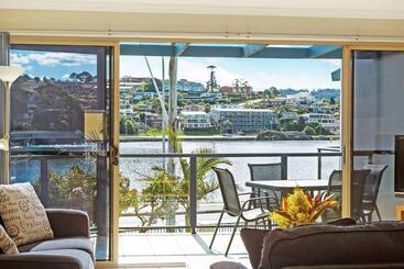 Sails Luxury Apartments Merimbula