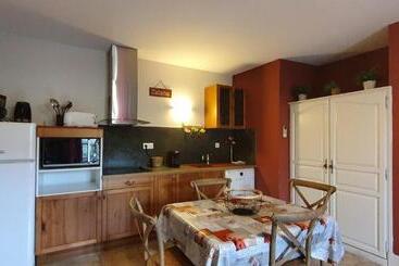 تختخواب و صبحانه Le Passage