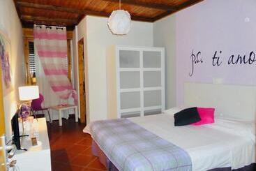 בית מלון כפרי La Locanna