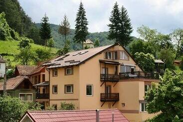 פנסיון Casa Cristina