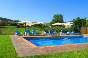 پانسیون Hostal Can Bassalis