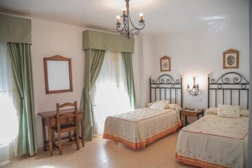 بنسيون Hostal Dp El Pilar