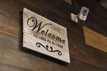 بنسيون Istanaku