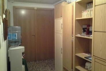 پانسیون Pensión Lacasta