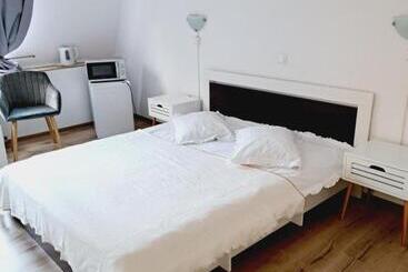 펜션 Piccola Italia Casa Racovita