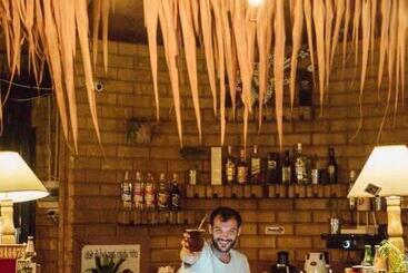 פנסיון Timeless Hostel